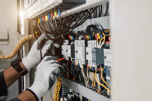 Best Local Electrician Companies  in Elmira, NY
